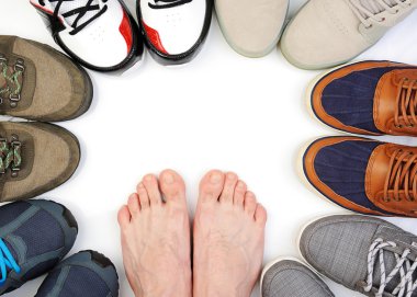 Beyaz Ayakkabı Daire