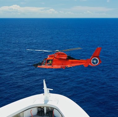 Kurtarma helikopteri operasyonda