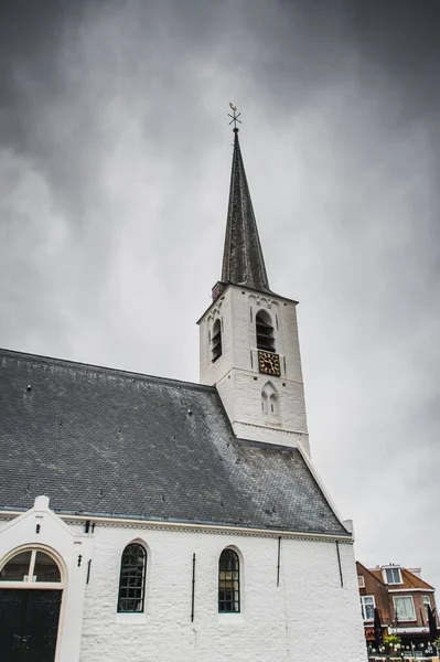 Eglise Blanche Noordwijkerhout Aux Pays Bas Avec Ciel Nuageux — Photo