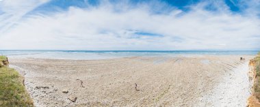Fransa 'daki Ile d' Oleron 'da sular çekildiğinde Chassiron Noktası