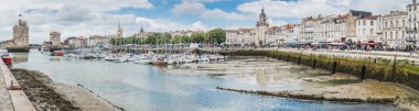 Fransa 'nın Charente-Maritime şehrindeki La Rochelle limanı.