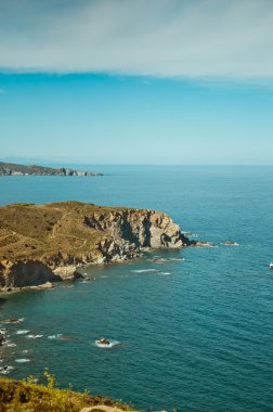 Deniz ve mavi gökyüzü Güney Fransa