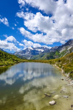 Çivi gölü, Lac du clou, Pralognan dağlarında, Fransız Alpleri