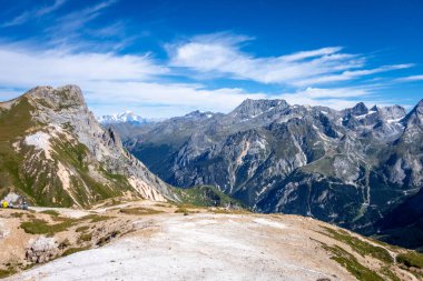 Pralognan la Vanoise 'deki Petit Mont Blanc zirvesinden buzul manzarası, Fransız Alpleri