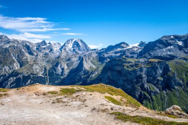 Pralognan la Vanoise 'deki Petit Mont Blanc zirvesinden buzul manzarası, Fransız Alpleri