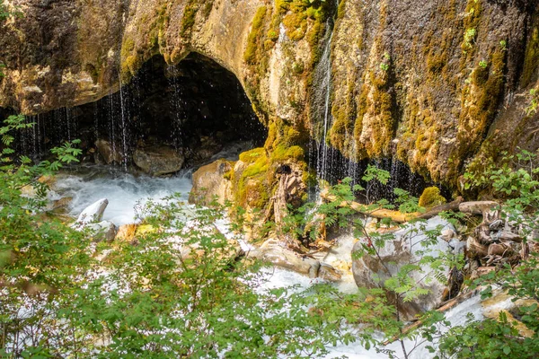 Vodopád Národním Parku Vanoise Savoie Francouzské Alpy — Stock fotografie