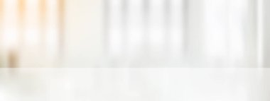 Beyaz ofis masası bulanık. Arkaplan afişi duvar kağıdı