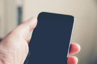 Paris - Fransa - 23 Mart 2021: iPhone akıllı telefon boş model şablonu