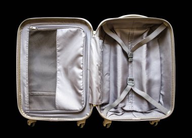 Açık seyahat modern bavul siyah arkaplan izole