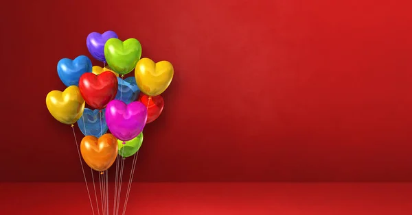Bando Balões Coloridos Forma Coração Fundo Parede Vermelha Bandeira Horizontal — Fotografia de Stock