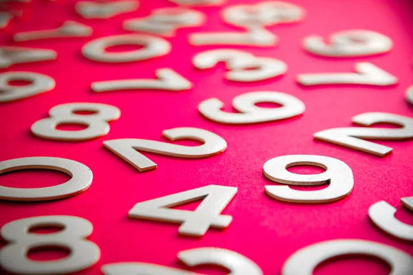 Wiskunde Achtergrond Gemaakt Met Solide Getallen Een Bord Geïsoleerd Roze — Stockfoto