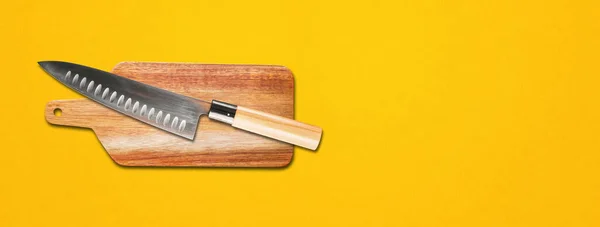 Couteau Traditionnel Japonais Gyuto Sur Une Planche Découper Fond Bannière — Photo