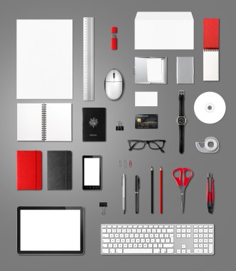 Mockup şablon arka plan üzerinde izole, kırtasiye