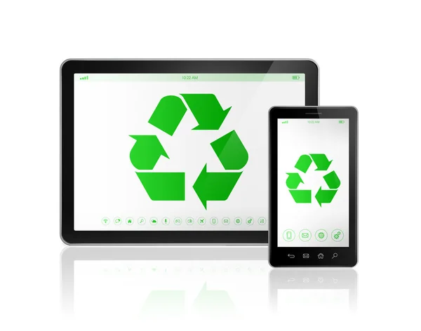 PC tablet digital com um símbolo de reciclagem na tela. ambiente — Fotografia de Stock