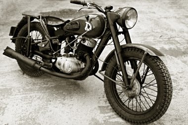 Eski motosiklet motoru görünümünü kapat. 