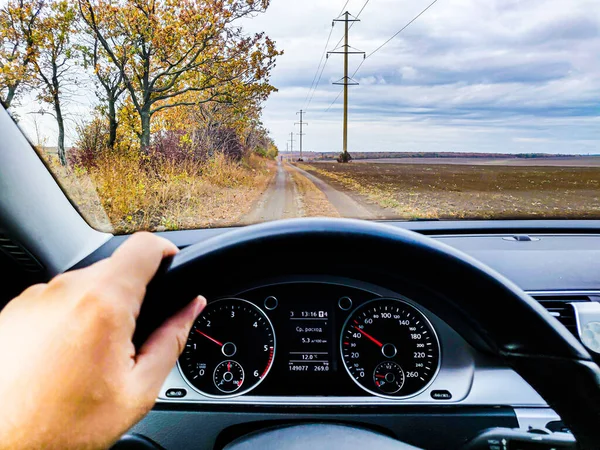 Condução Carro Por Terreno Acidentado — Fotografia de Stock