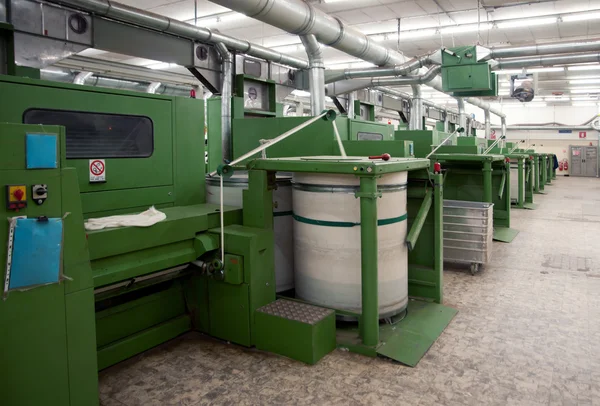 Textilindustrie - Kardierabteilung — Stockfoto