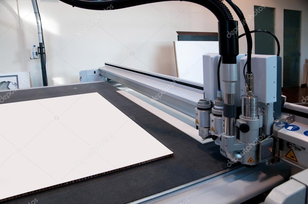 Flatbed cutter and router - cutting plotter