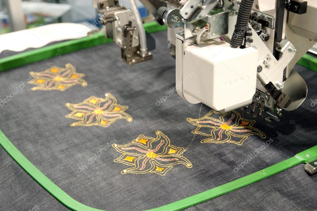 Industrial embroidery machine gragrocket