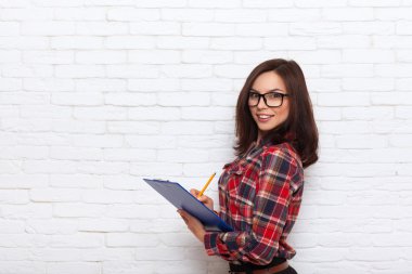 İş Kadını Holding Klasör Kalem Giyim Gözlük Kontrol Gömlek