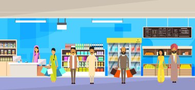 Hint insanlar grup çanta büyük salonu Süper Market Alışveriş Merkezi iç Hindistan müşteriler ile Stand satırında