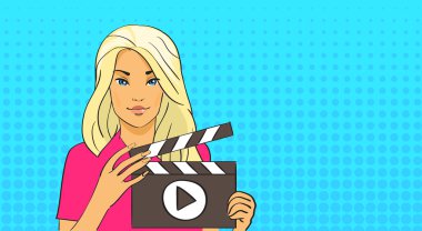 Sarışın kız tutun sineklik Blogger Video Pop Art Retro tarzı