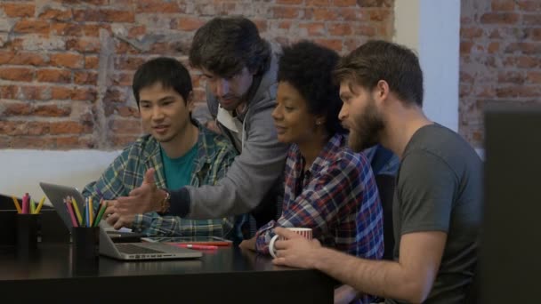 Gente oficina diversa mezcla raza grupo empresarios trabajando — Vídeos de Stock