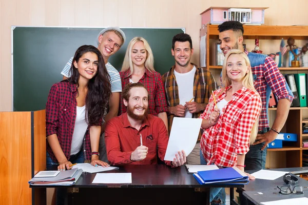 Students With Professor in University Classroom — Stock Photo, Image