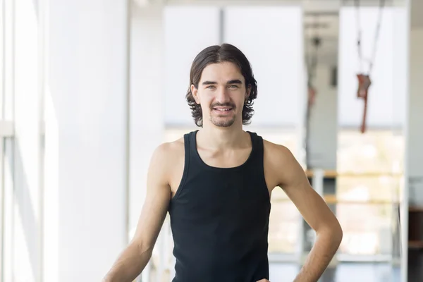 Junge männliche Balletttänzerin, Mann glückliches Lächeln — Stockfoto