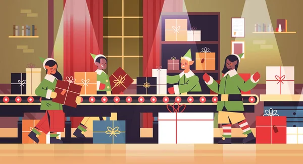 Melez elfler makine hattına hediye koyuyor. Yeni yıl Noel kutlaması konsepti mutlu olsun. — Stok Vektör