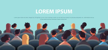 Melez yarış işadamları şirket konferansında halka açık seminerde oturuyorlar.