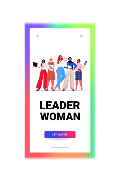Företagskvinnor ledare i formella kläder stående tillsammans framgångsrika affärskvinnor team ledarskap koncept — Stock vektor