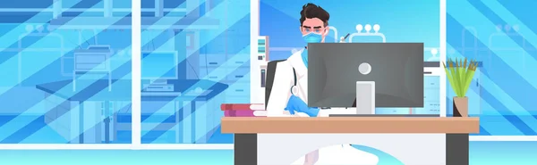 Médecin assis sur le lieu de travail médecin spécialiste en masque à l'aide de l'ordinateur moniteur communication en ligne coronavirus pandémie — Image vectorielle