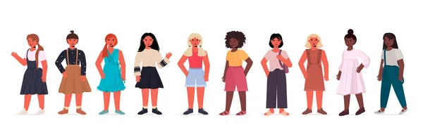 Mengatur bahagia campuran anak-anak ras gadis kecil dalam pakaian santai trendi koleksi karakter kartun perempuan - Stok Vektor
