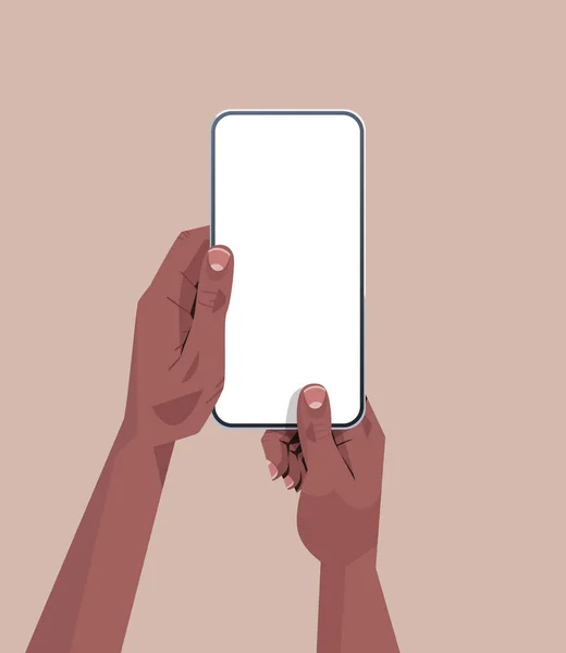 Африканские американские руки держат смартфон с чистым сенсорным экраном, используя концепцию мобильного телефона — стоковый вектор