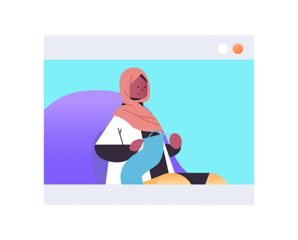 Černá muslimka žena plety v okně webového prohlížeče on-line hobby kurzy pro učení pletení koncept — Stockový vektor