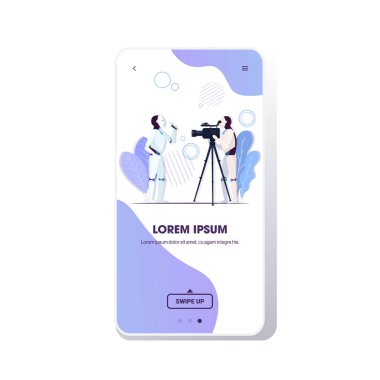 Robot TV muhabiri canlı haber robotik video muhabiri suni zeka televizyon konsepti mobil uygulama ve tam uzunlukta kopyalama alanı için kamera kullanıyor.