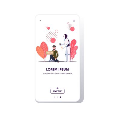 İşsizlik maaşı veren, işe ihtiyacı olan fakir bir adama robot robot karakter yerine yapay zeka teknolojisi kavramı mobil uygulama, tam boy fotokopi alanı