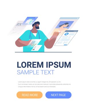 Üniformalı doktor sanal ekranlarla tıbbi veri tıbbı sağlık konseptiyle çalışıyor.