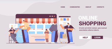 Irkçıları dijital aletler üzerinde online alışveriş uygulaması kullanarak karıştır.