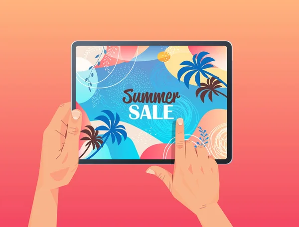 Human hands using tablet pc with summer sale banner flyer or greeting card on screen horizontal — Stock Vector