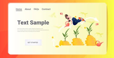 Dolar büyümesini sulayan iş kadını zenginlik zamanıdır. İş dünyası başarısı konsepti tam uzunluktur.