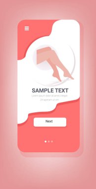 Tüyler döküldükten sonra pürüzsüz derili güzel kadınların bacakları. Cilt aldırma kavramı. Akıllı telefon ekranı mobil uygulaması dikey kopyalama alanı.