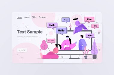 İnsanlar çeviri uygulaması çok dilli selamlama uluslararası iletişim kavramını kullanıyor