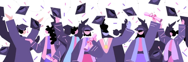 Diplomás hallgatók állnak együtt diplomások ünneplő akadémiai fokozat oktatás egyetemi bizonyítvány — Stock Vector