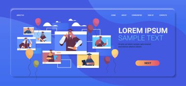 Arapça yüksek lisans öğrencileri web tarayıcı pencerelerinde akademik diplomayı kutlayan Arap mezunlar