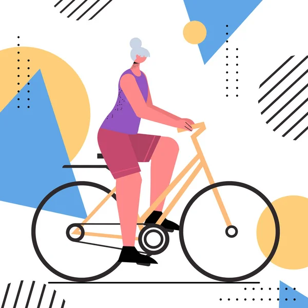 Senior femme cyclisme âge sportif équitation vélo séance d'entraînement mode de vie sain actif concept de vieillesse — Image vectorielle