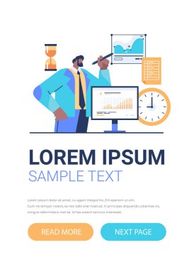 İş adamı grafik ve grafikleri analiz ediyor veri analiz süreci dijital pazarlama şirketi stratejisi