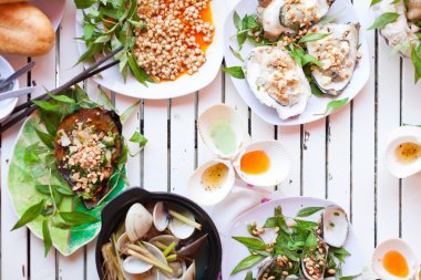 Asya deniz ürünleri tabağı