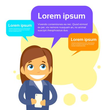 Akıllı cep telefonu kullanarak iş kadını